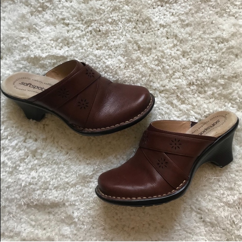 Brown Mules
